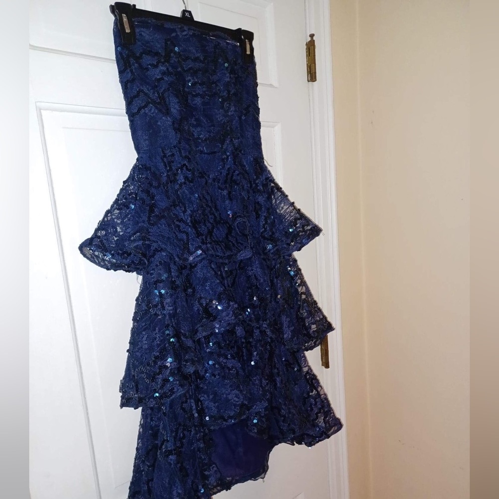 Robbe Zantac Party formals Navy Sequin and lace Size 4 vintage from the 1980’s